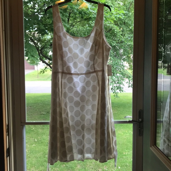 Dress - Picture 1 of 3